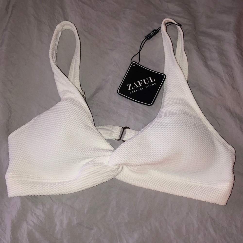 Zaful Twist Bikini Set